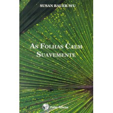 As folhas caem suavemente
